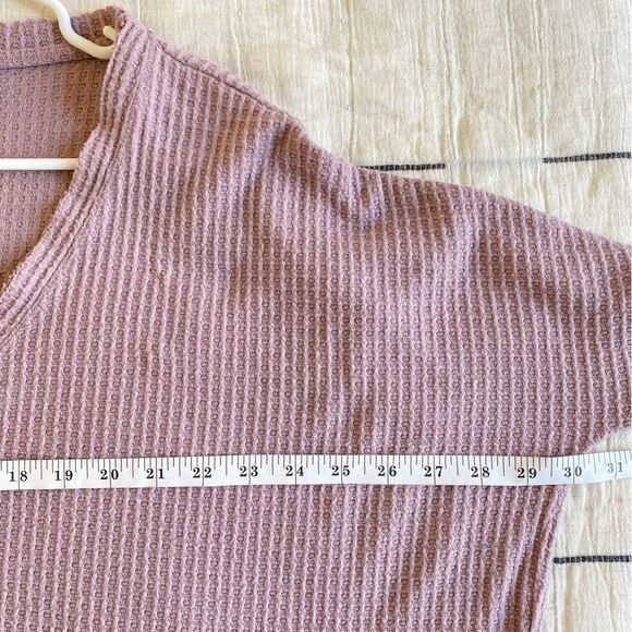 Urban Outfitters Tops Jojo Oversized Thermal Button Front Top Size Medium - Picture 10 of 11